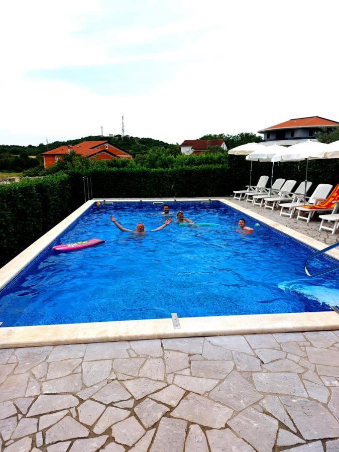 Apartments Baksa Kanfanar Exterior foto